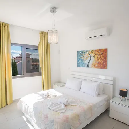 Villa Protaras Holiday De2 *
